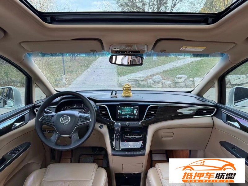  20年別克GL8轎車 