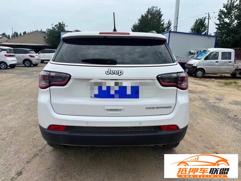  21年Jeep指南者轎車 