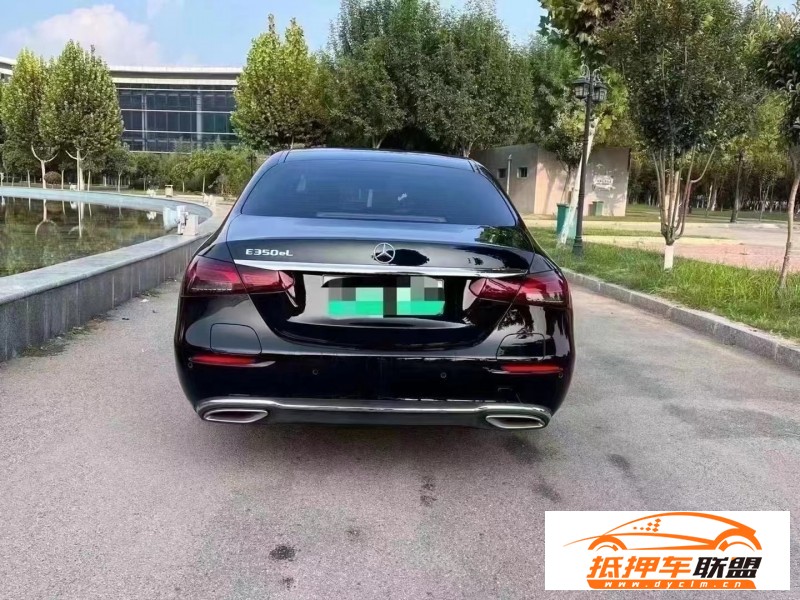  20年奔馳E轎車 