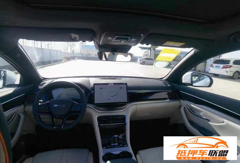  23年比亞迪宋轎車 