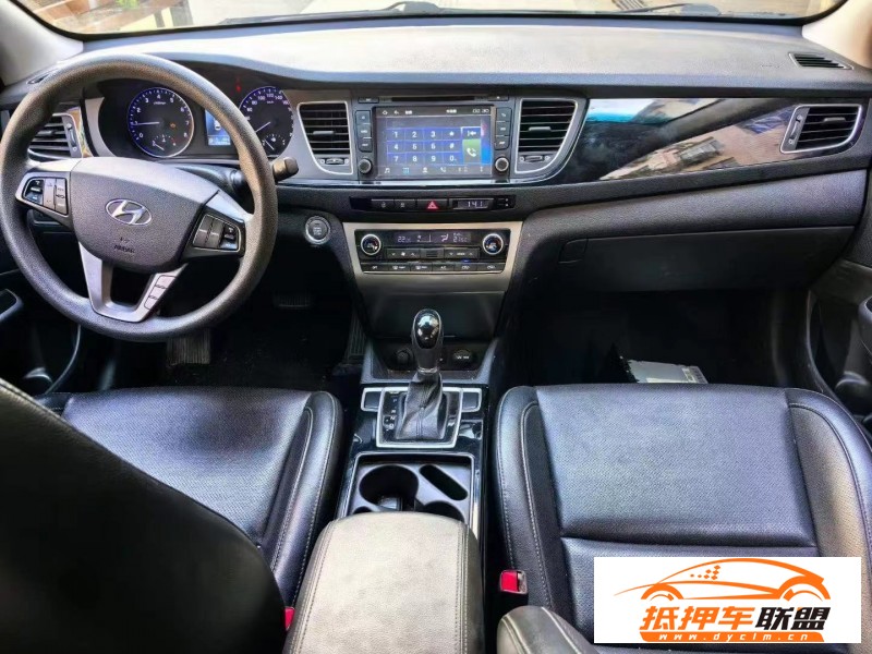  15年現(xiàn)代名圖轎車 