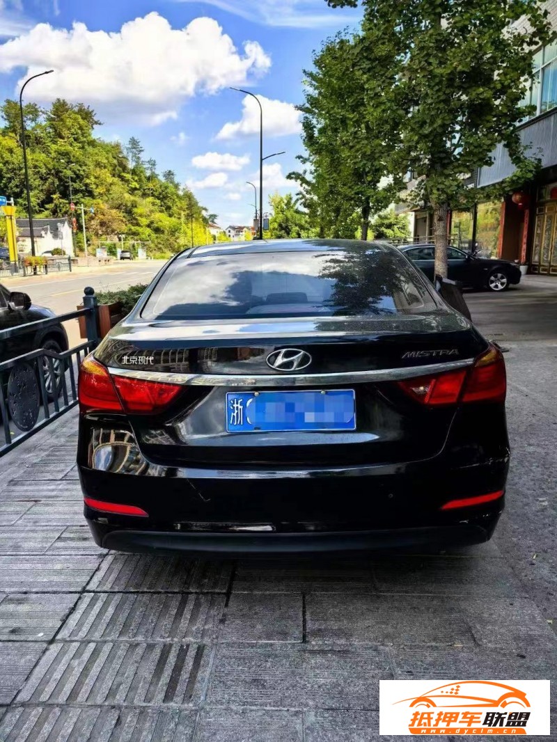  15年現(xiàn)代名圖轎車 