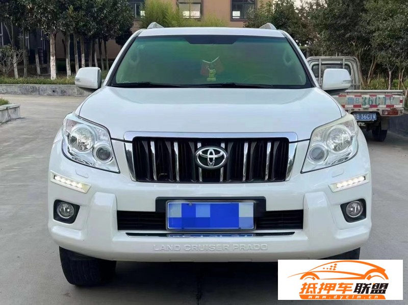  14年豐田普拉多（霸道）轎車 