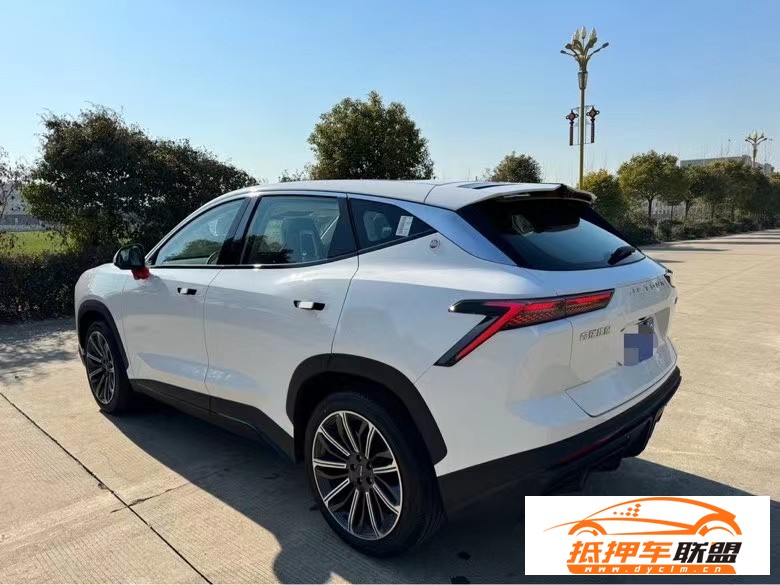 23年長安長安CS95轎車 