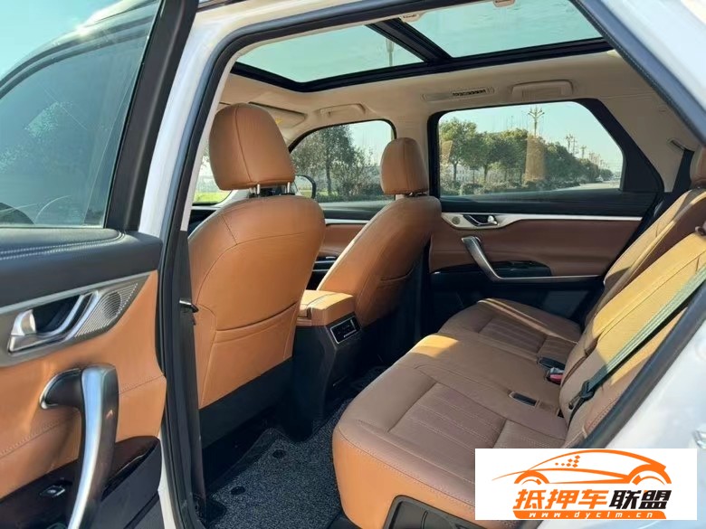  23年長安長安CS95轎車 