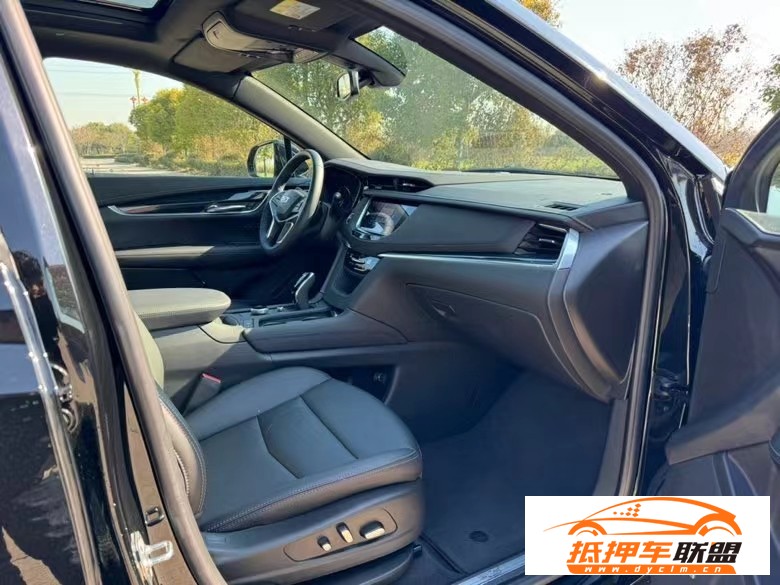  23年凱迪拉克XT5轎車 