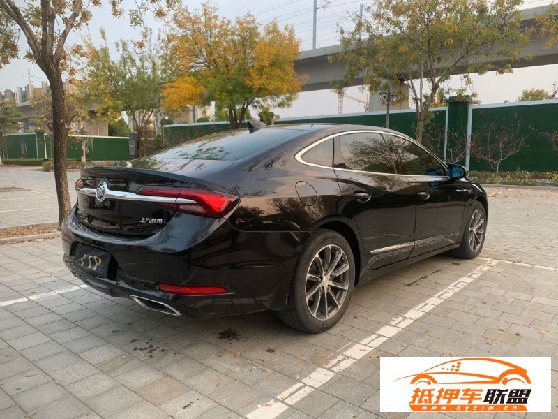  19年別克君越轎車 