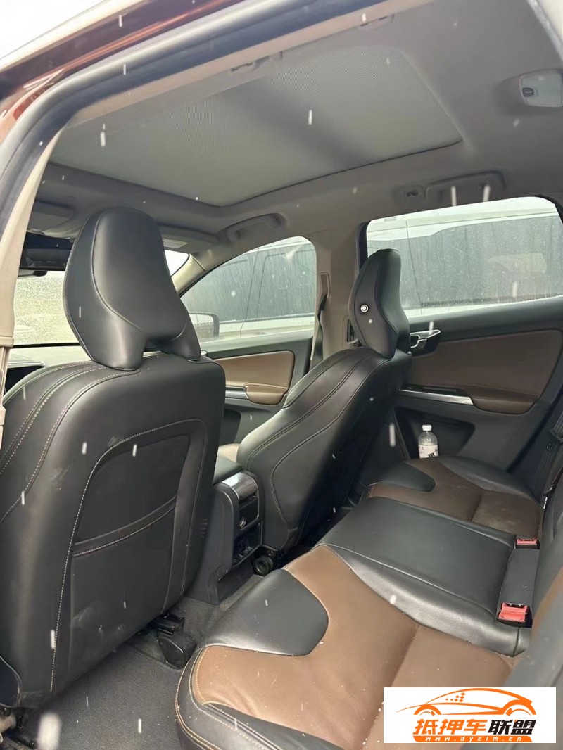  16年沃爾沃XC60SUV 