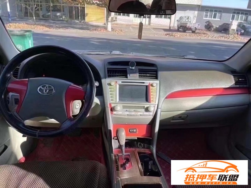  12年豐田凱美瑞轎車 