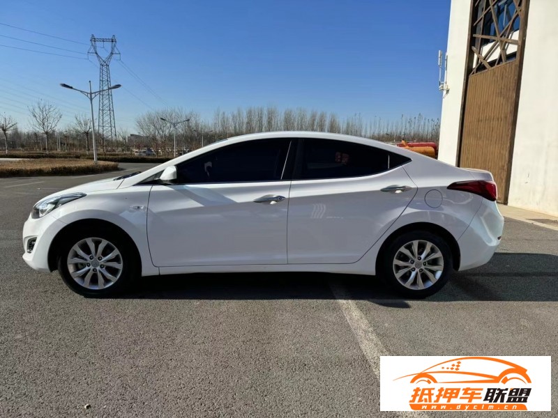  16年現(xiàn)代朗動轎車 