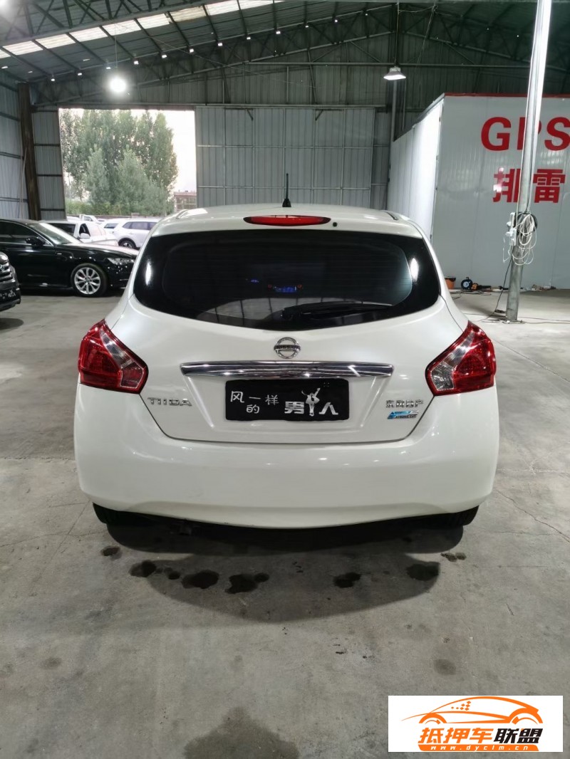  15年日產(chǎn)騏達(dá)轎車 