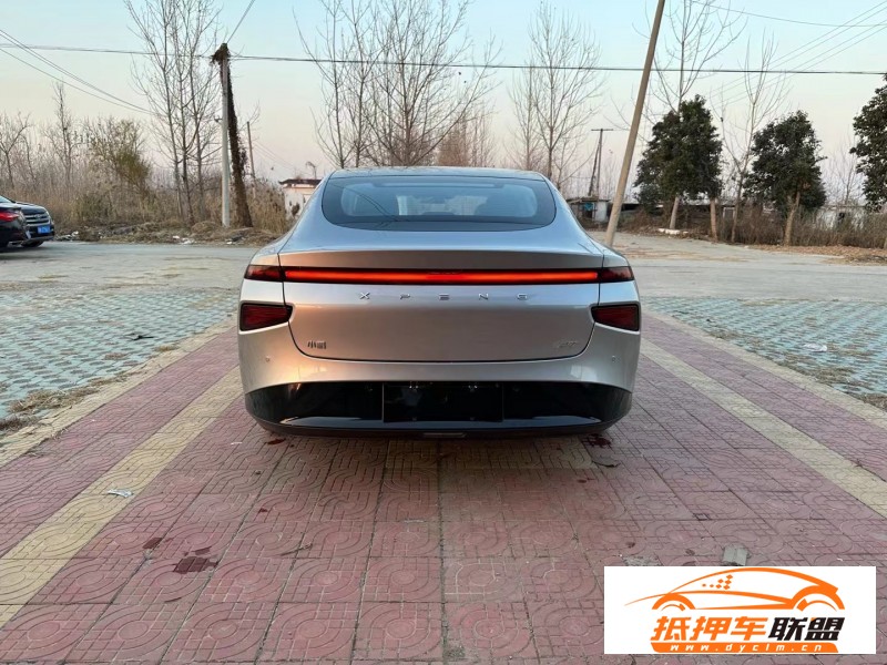  23年小鵬汽車P7轎車 