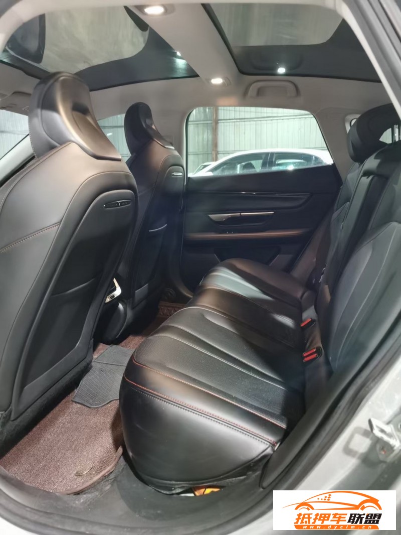  21年小鵬汽車P7轎車 
