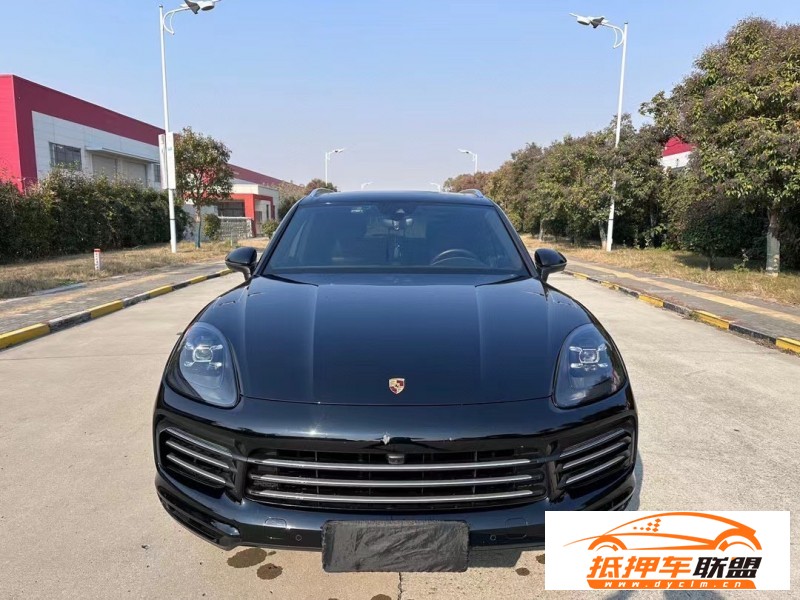  19年保時捷卡宴轎車 