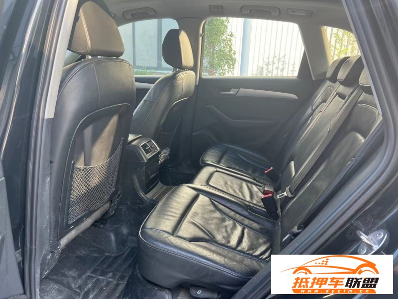  15年奧迪Q5轎車 