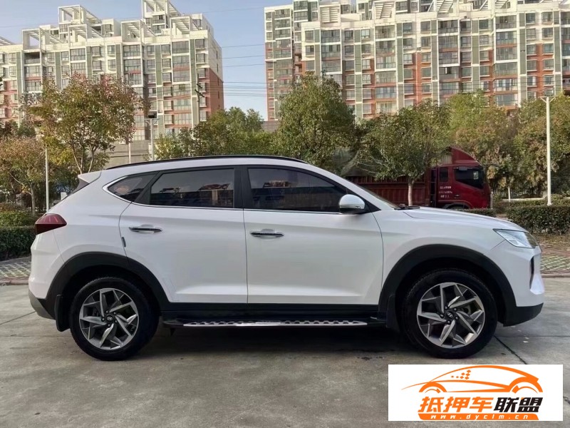  19年現(xiàn)代途勝轎車 