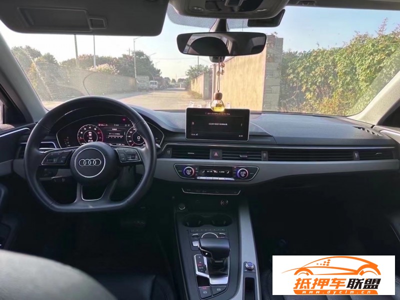  18年奧迪A4L轎車 