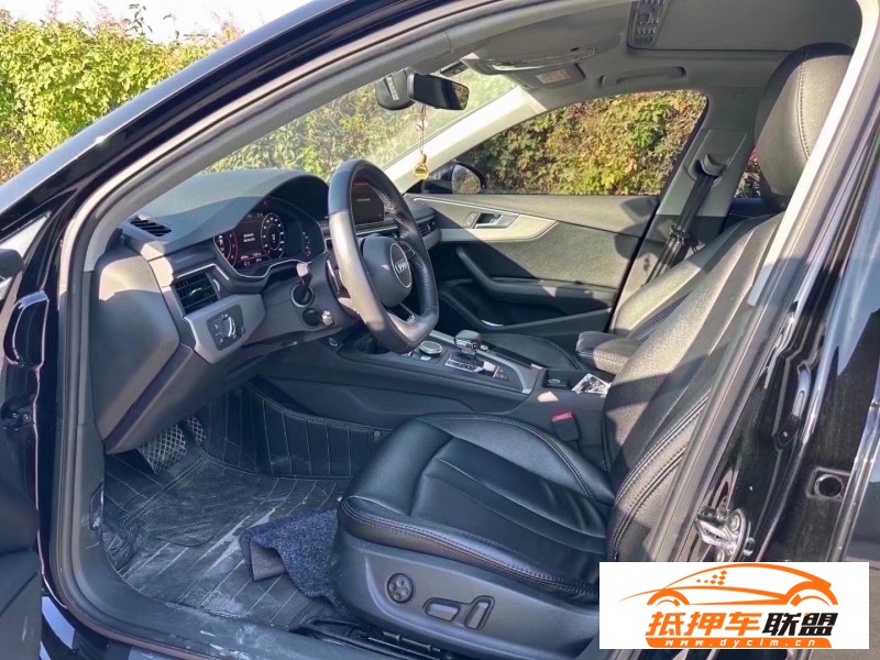  18年奧迪A4L轎車 