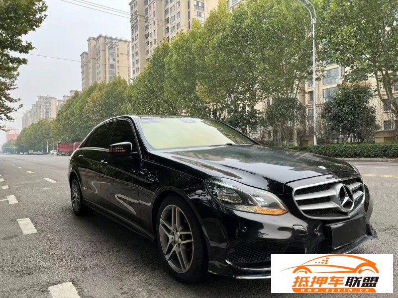  16年奔馳E轎車 