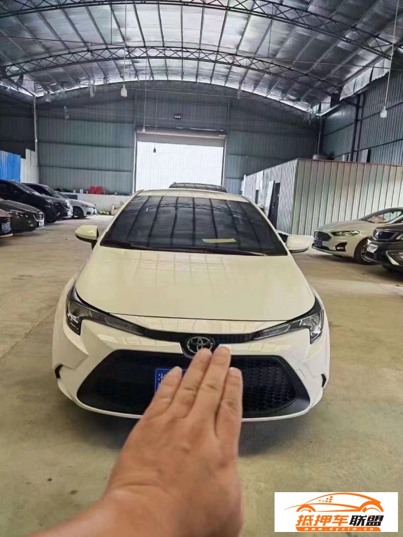  22年豐田雷凌轎車 