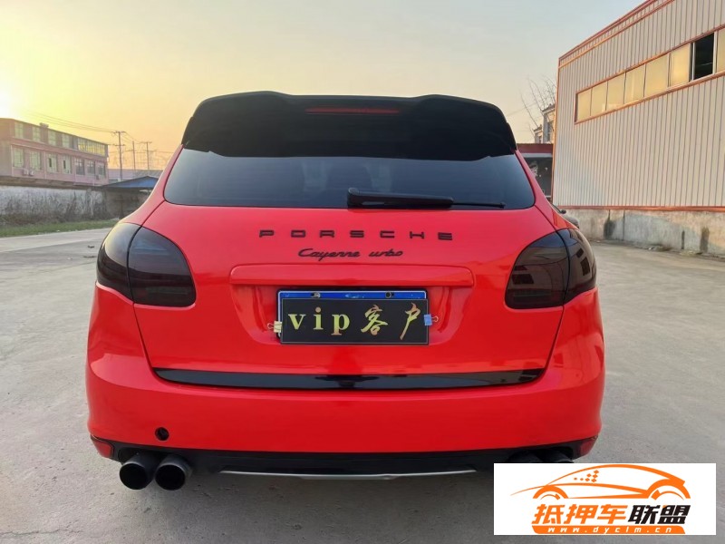  14年保時捷卡宴SUV 