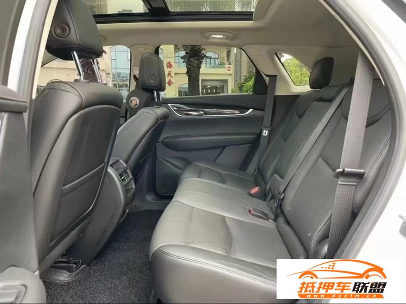  18年凱迪拉克XT5轎車 