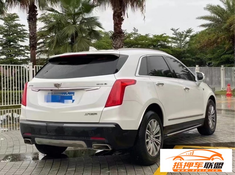 18年凱迪拉克XT5轎車 