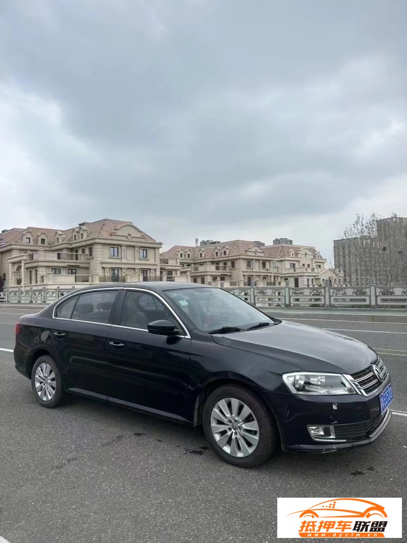  13年大眾朗逸轎車 