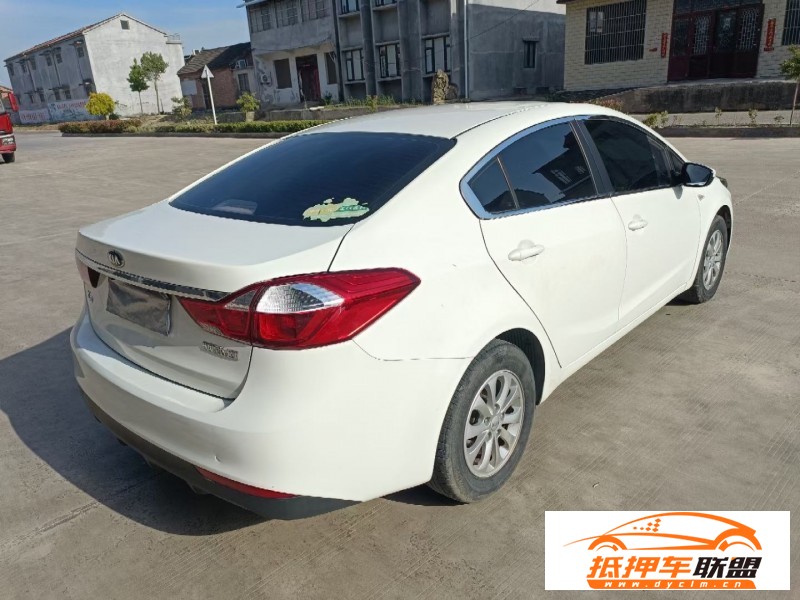  17年起亞K3轎車 