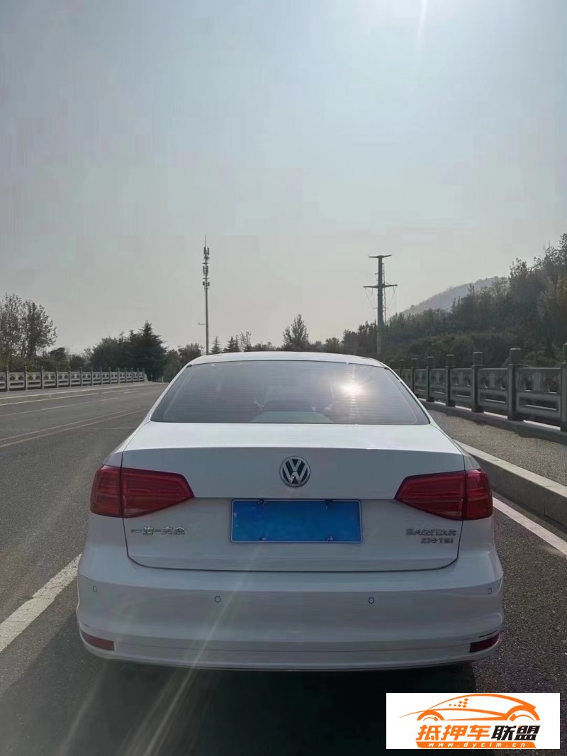  16年大眾速騰轎車 