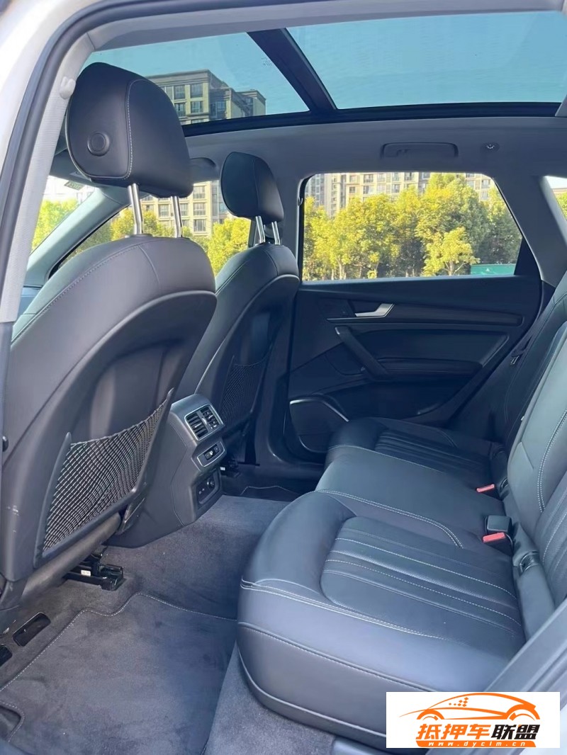  22年奧迪Q5SUV 