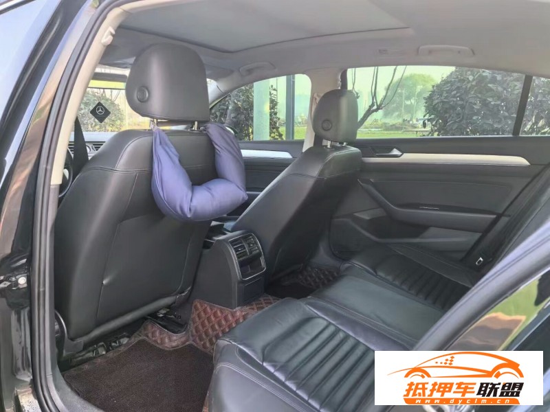  17年大眾邁騰轎車 