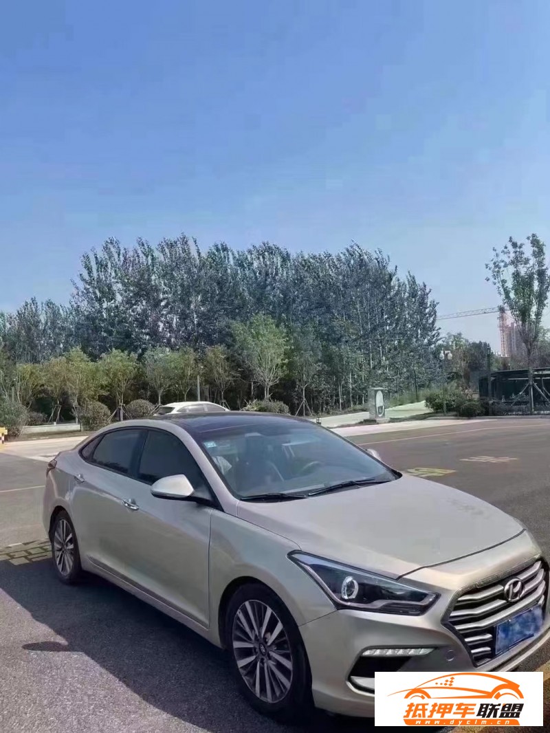  18年現(xiàn)代名圖轎車(chē) 
