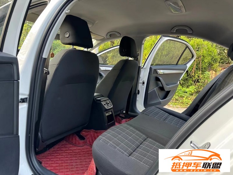  18年斯柯達(dá)明銳轎車 