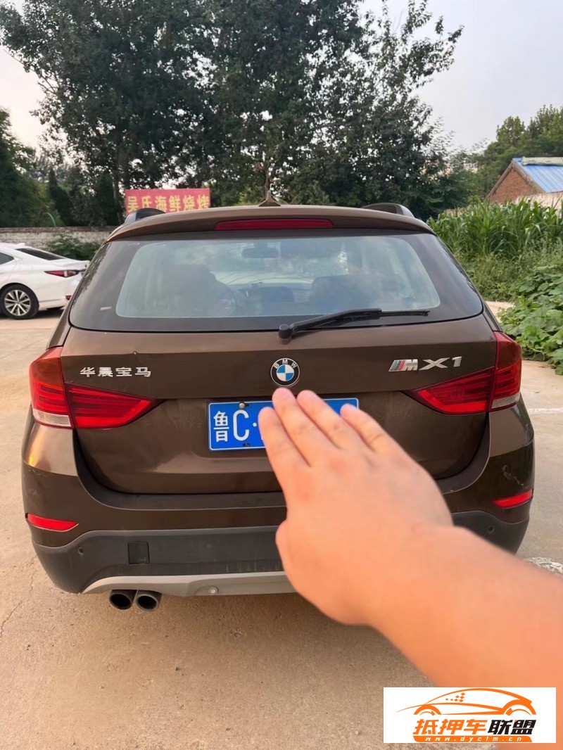  15年寶馬X1轎車 