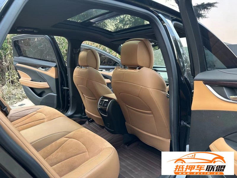  18年別克君越轎車 