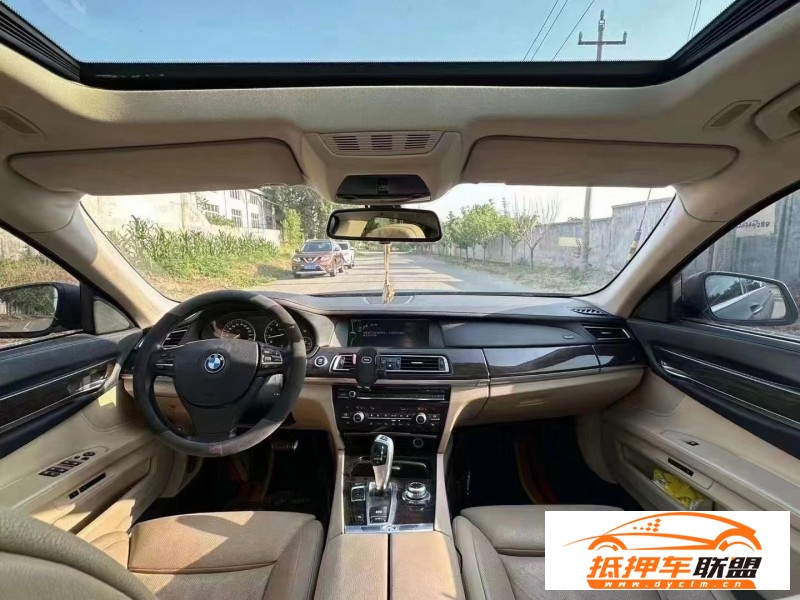  11年寶馬7系轎車 
