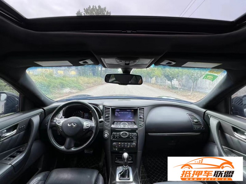  17年英菲尼迪QX70轎車 