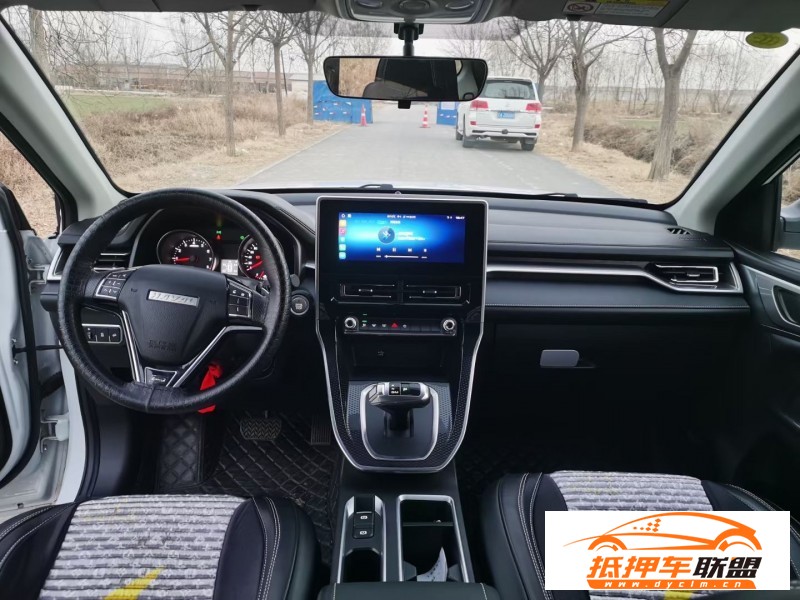  22年長(zhǎng)城M6轎車 