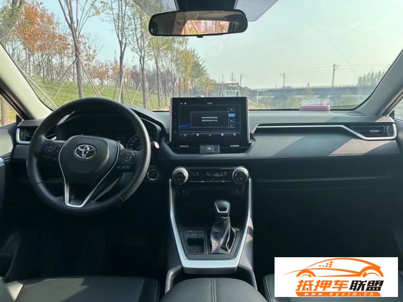  22年豐田威蘭達SUV 