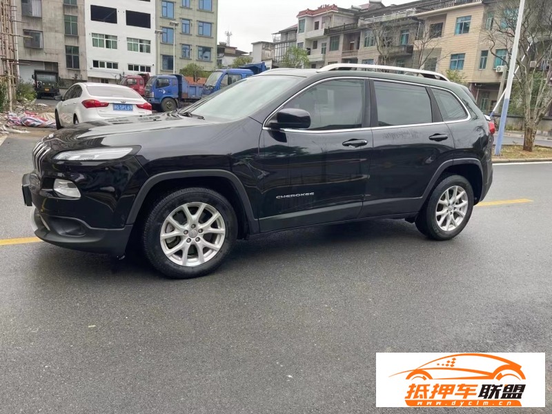  17年Jeep自由光SUV 