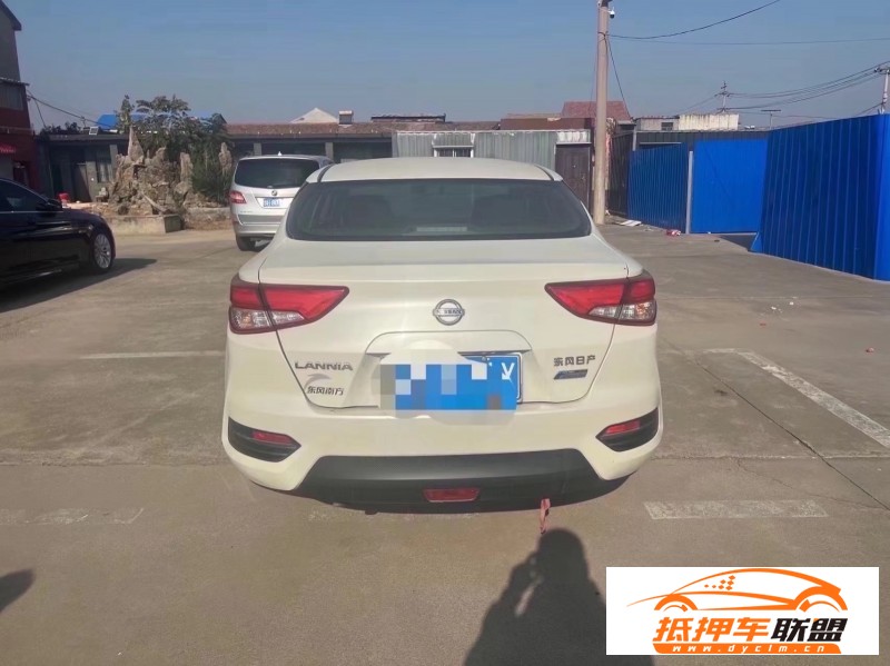  18年日產(chǎn)藍(lán)鳥轎車 