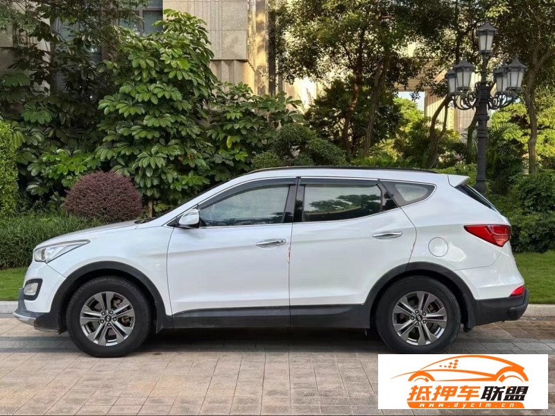  15年現(xiàn)代新勝達(dá)SUV 