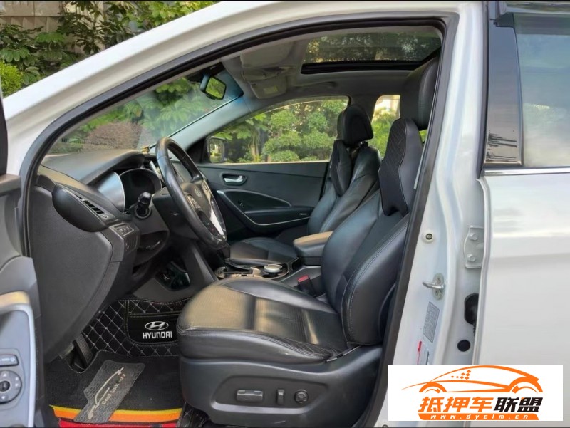  15年現(xiàn)代新勝達(dá)SUV 
