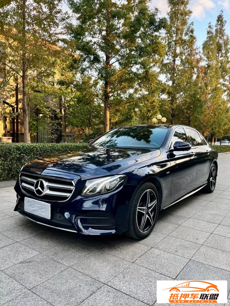  20年奔馳E轎車(chē) 