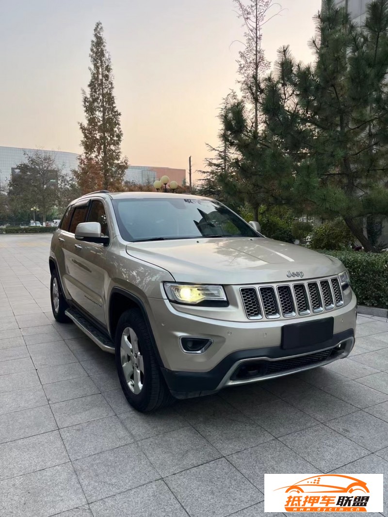  15年Jeep大切諾基轎車 