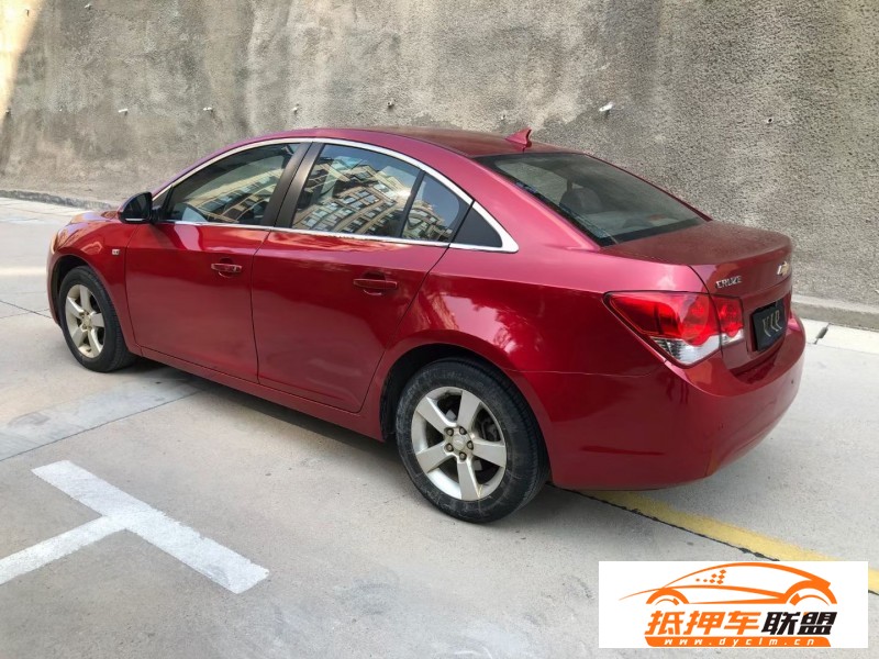  13年雪佛蘭科魯茲轎車 