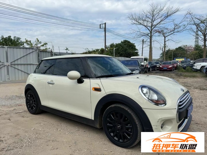  17年寶馬MINI轎車 