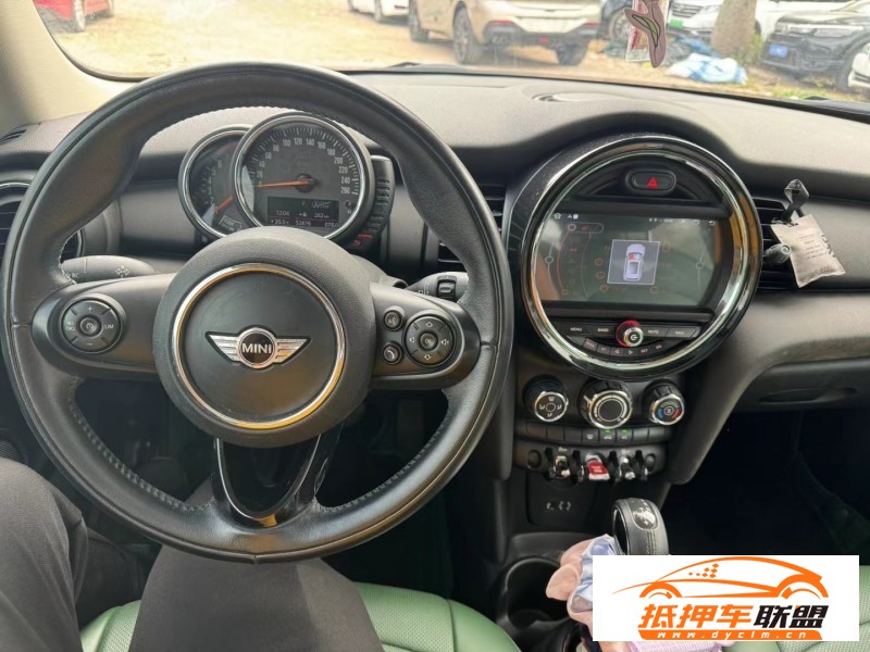  17年寶馬MINI轎車 