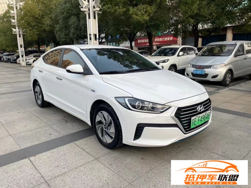  22年現(xiàn)代領(lǐng)動轎車 